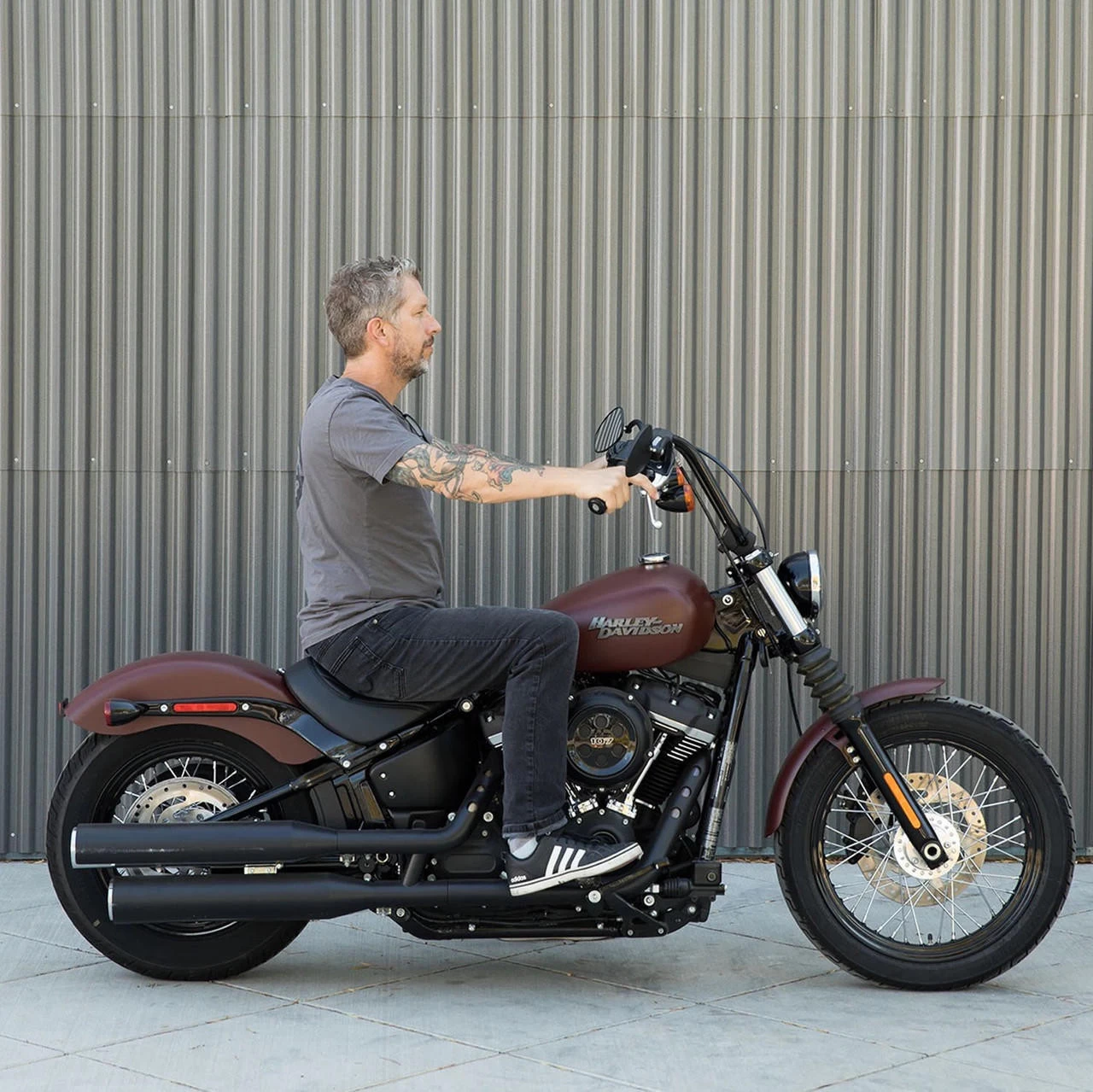 Biltwell - 12" Black 1" Ape Hanger Handlebars W/ TBW Plugs 9 Biltwell - 12" Black 1" Ape Hanger Handlebars W/ TBW Plugs - Image 7