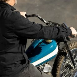 Biltwell - Blackout Lightweight Flannel 24 Biltwell - Blackout Lightweight Flannel -Bell Helmets Store biltwell blackout lightweight flannel 46701.1690483726